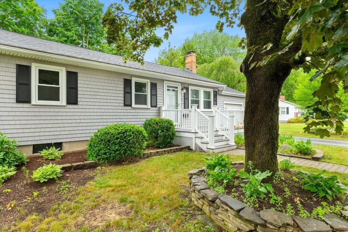 main property photo 19