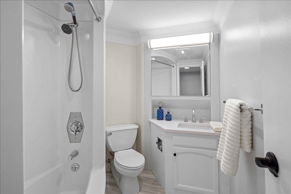 property viewer photo 16