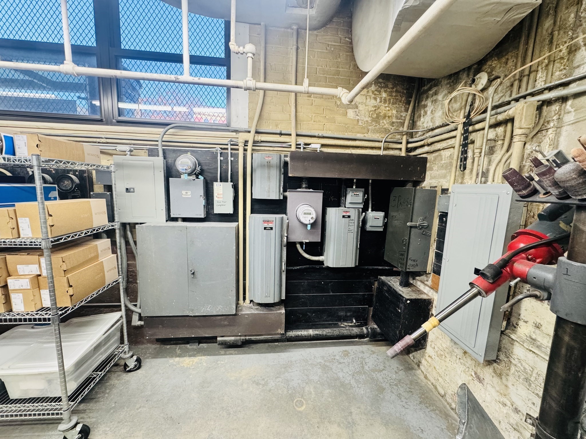 main property photo 30