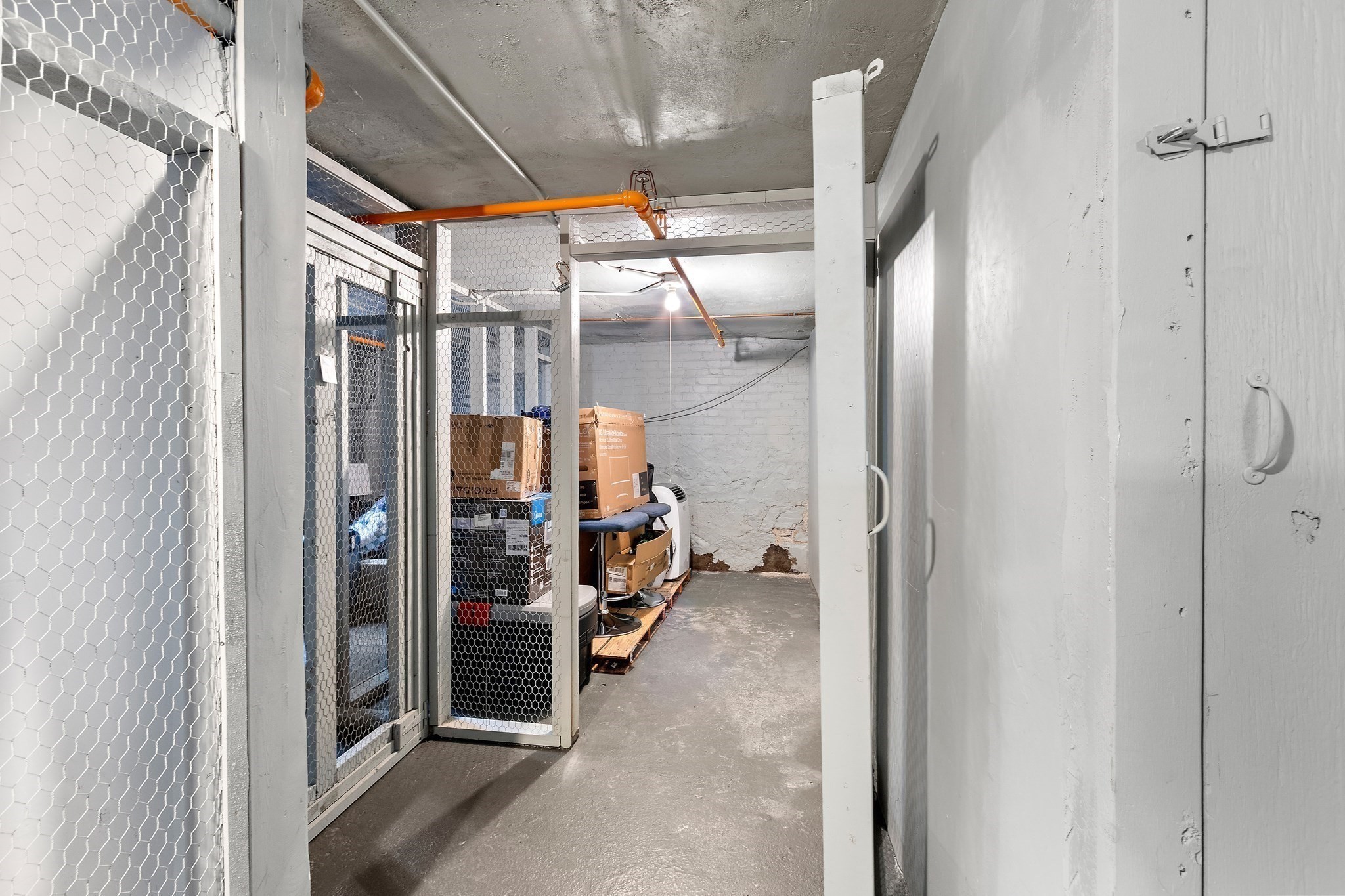 main property photo 32