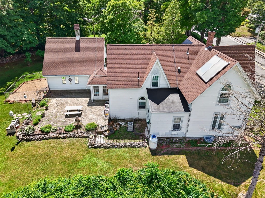 main property photo 33
