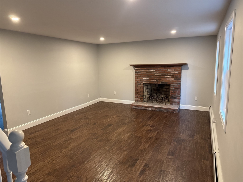 property viewer photo 6