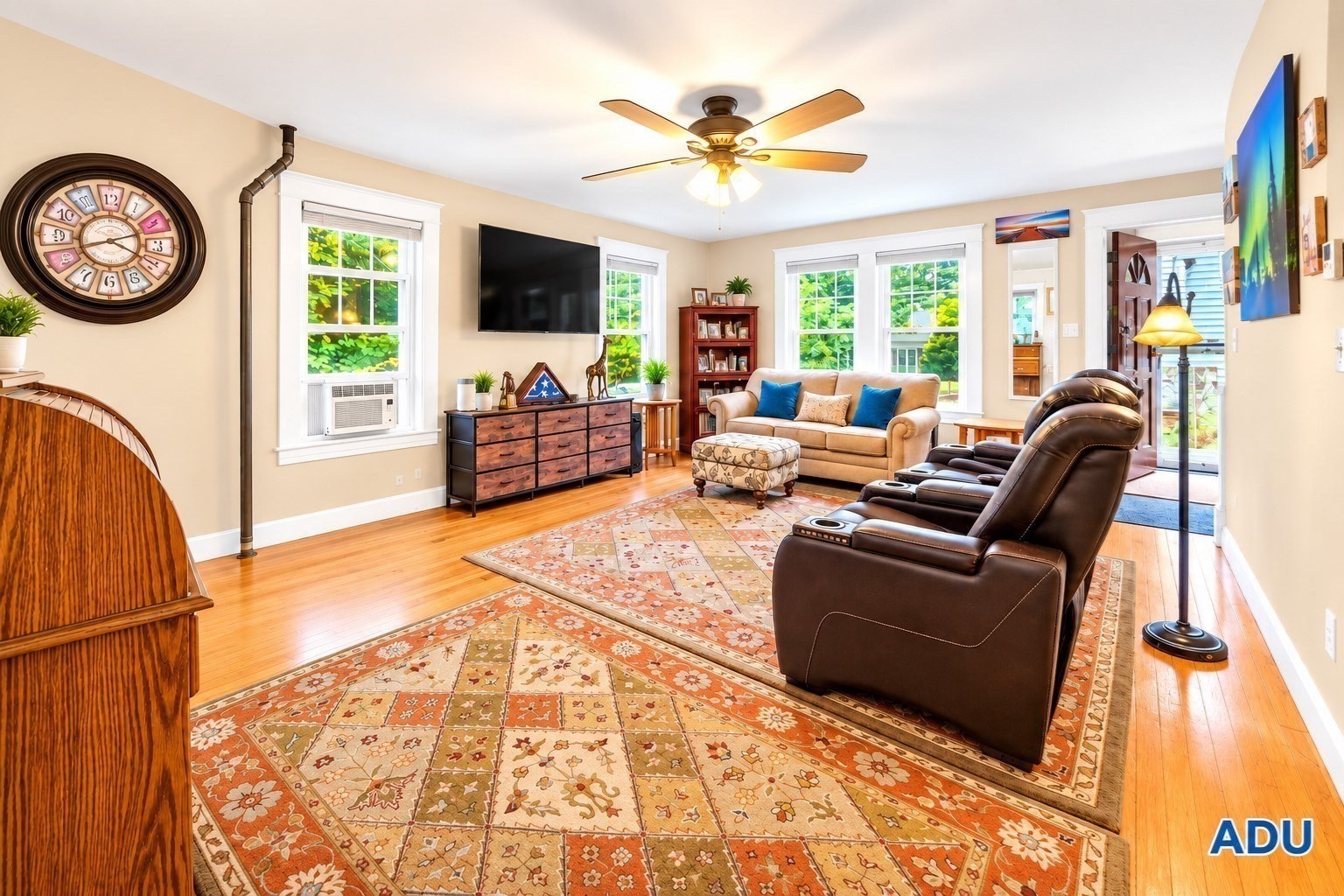 main property photo 13