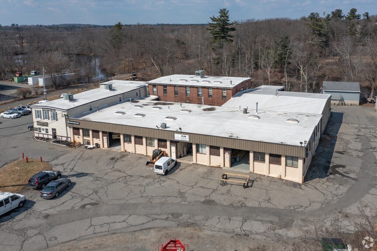 main property photo 8