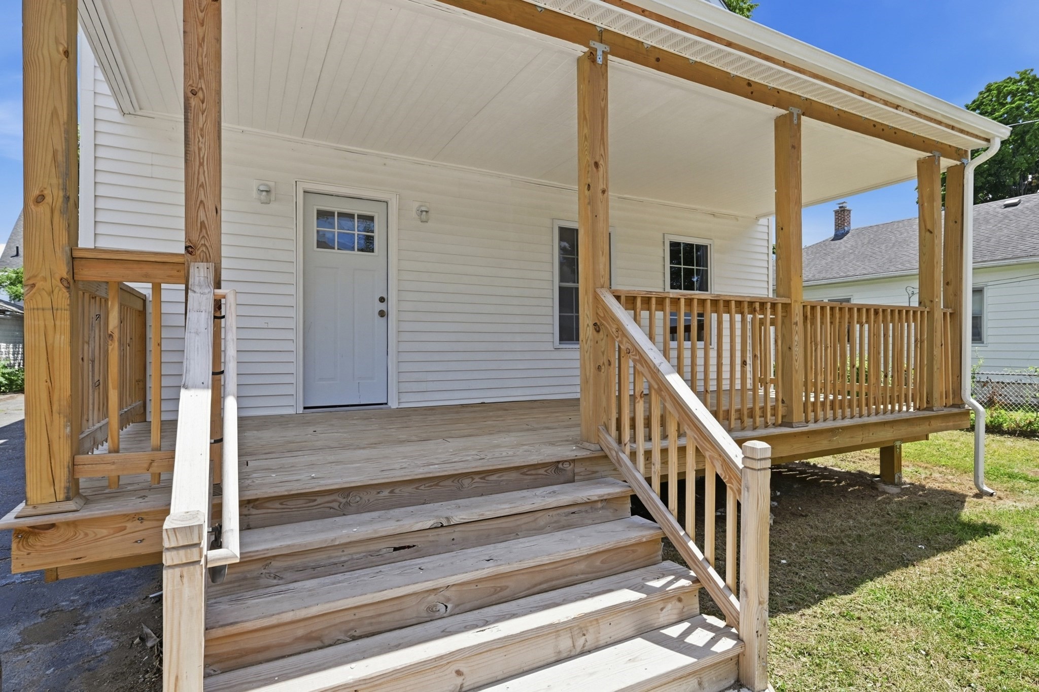 main property photo 3