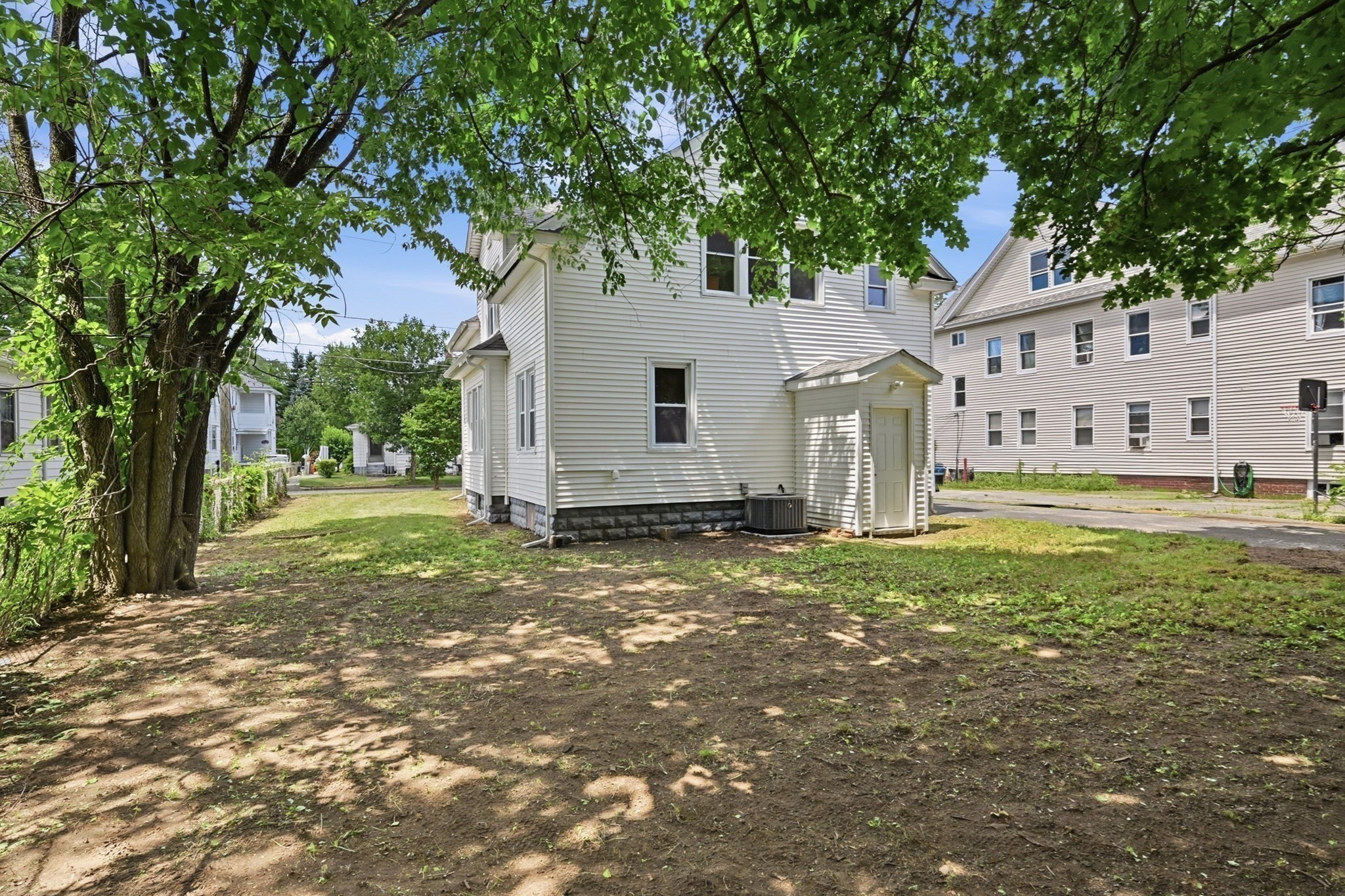 main property photo 39