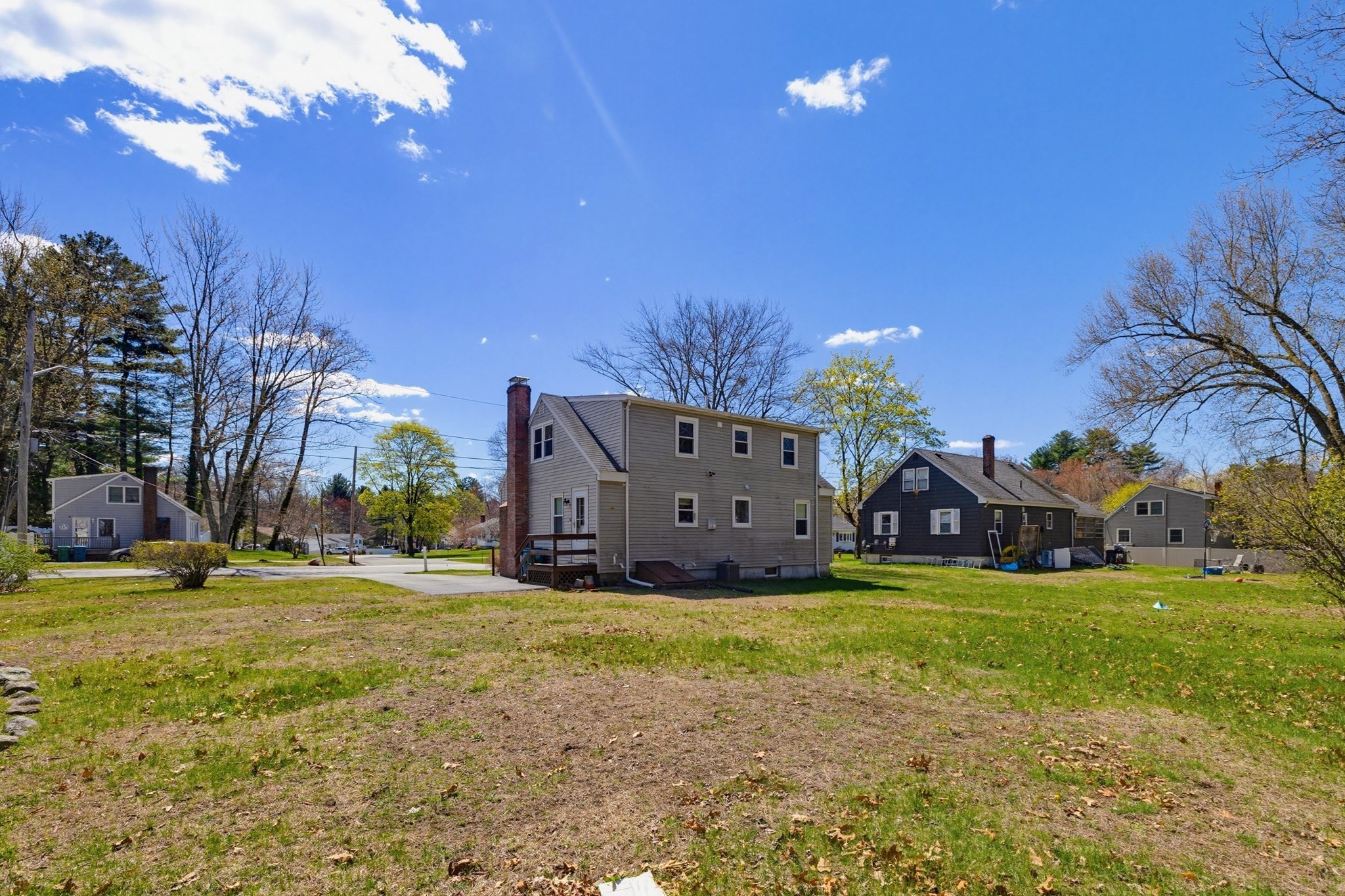 main property photo 25