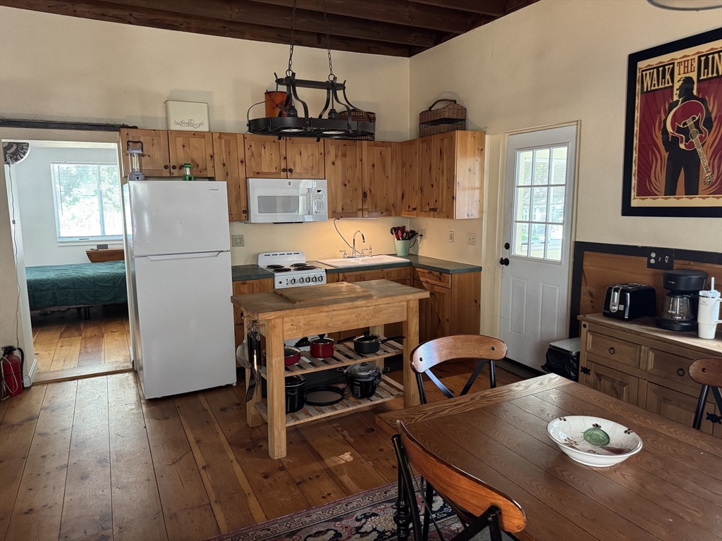 property viewer photo 4