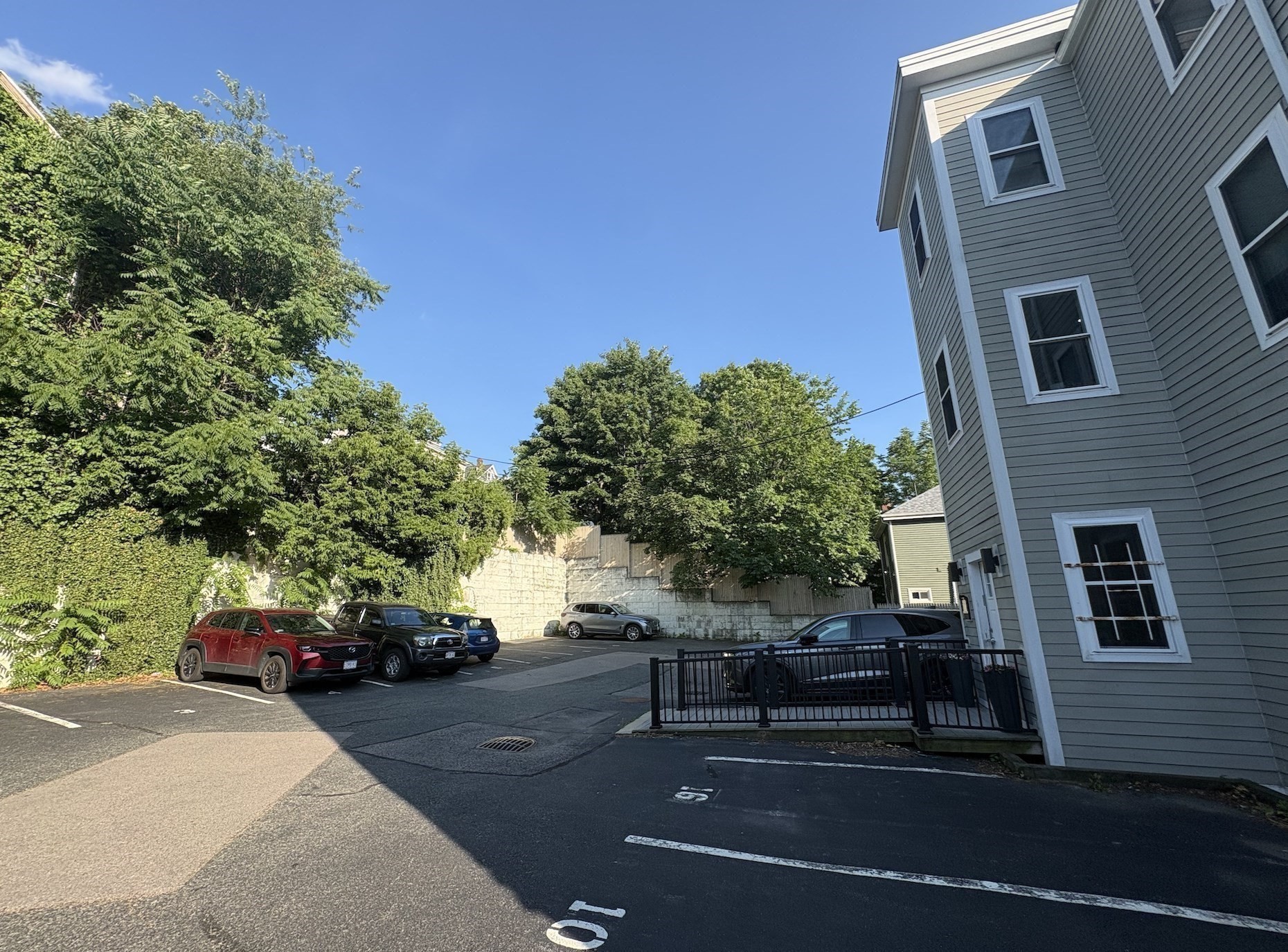 main property photo 12