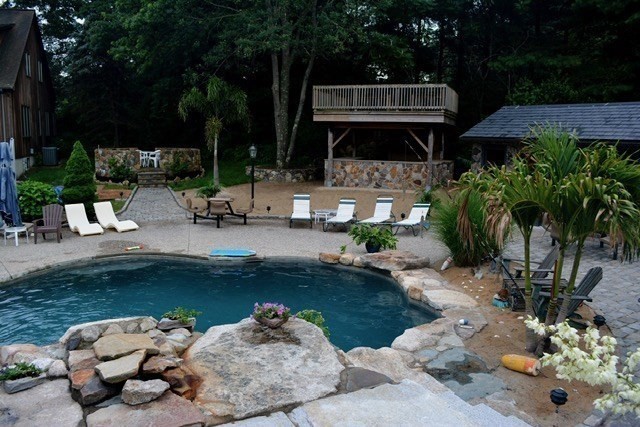 main property photo 3