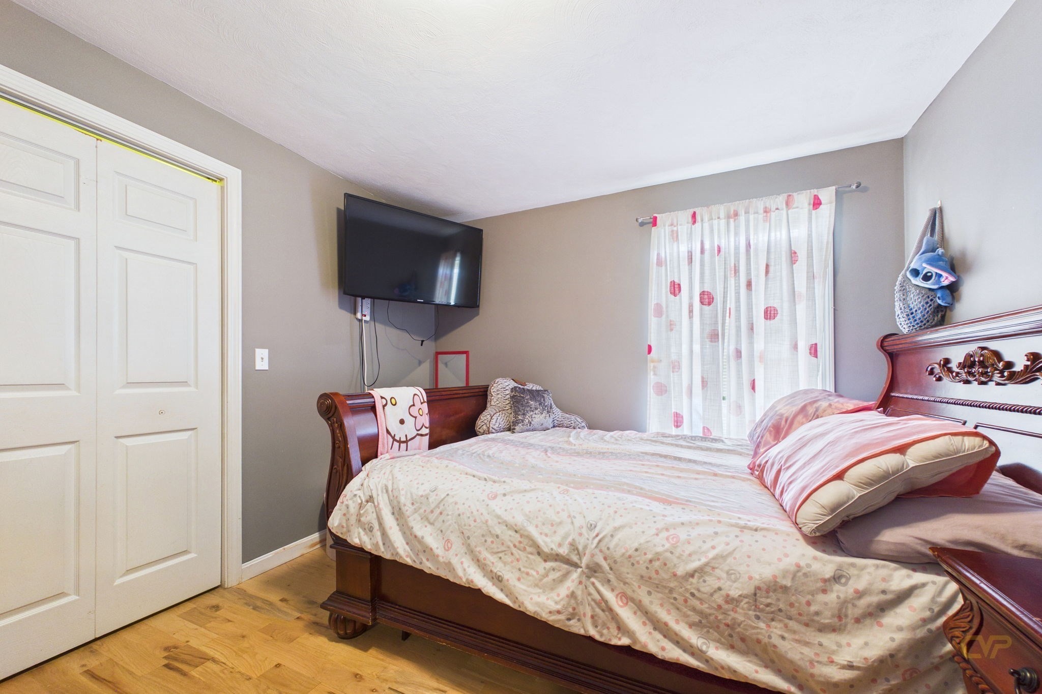 main property photo 17