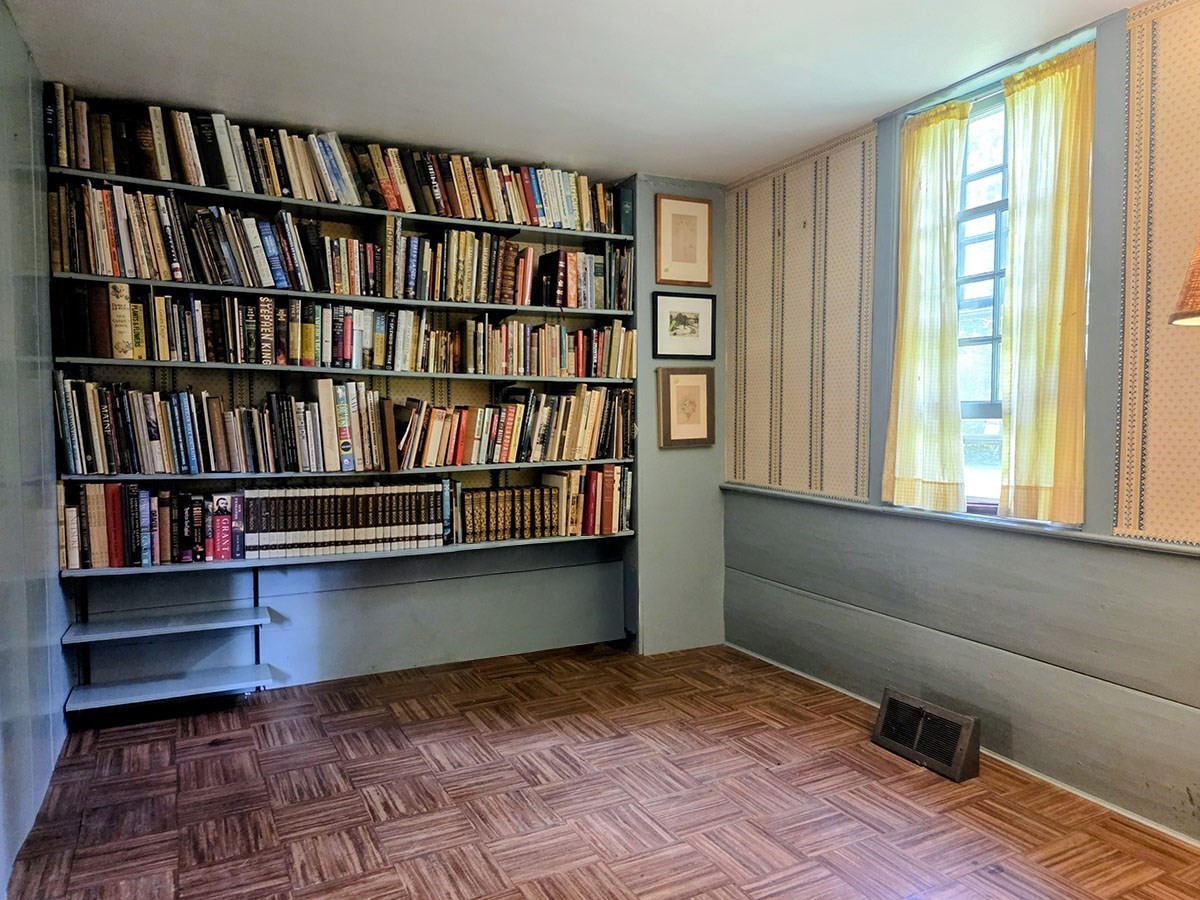 main property photo 12