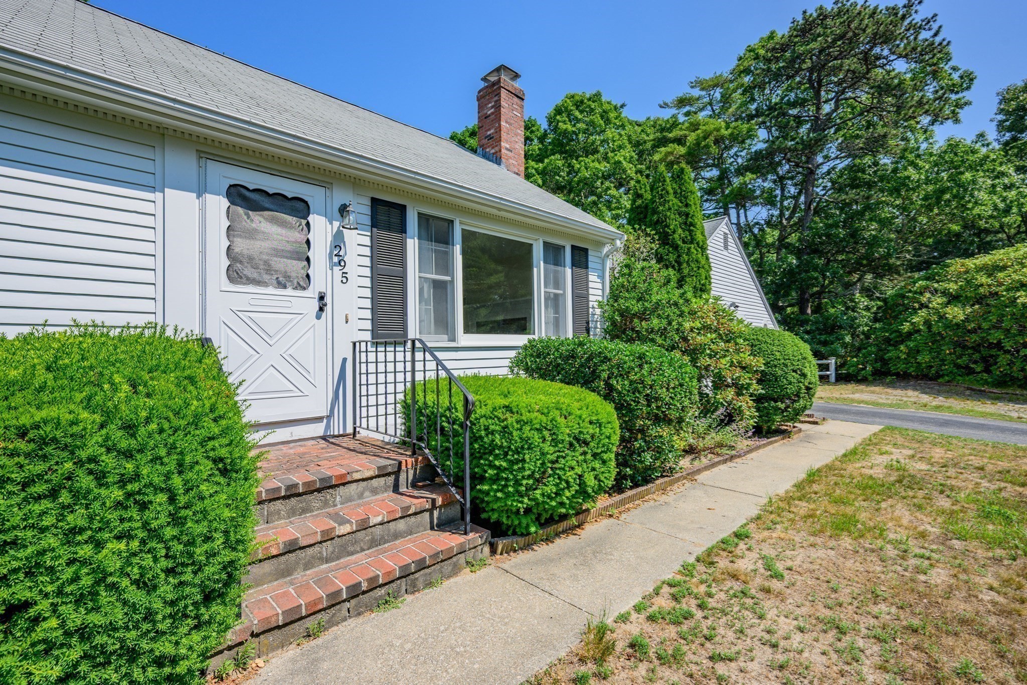 main property photo 30
