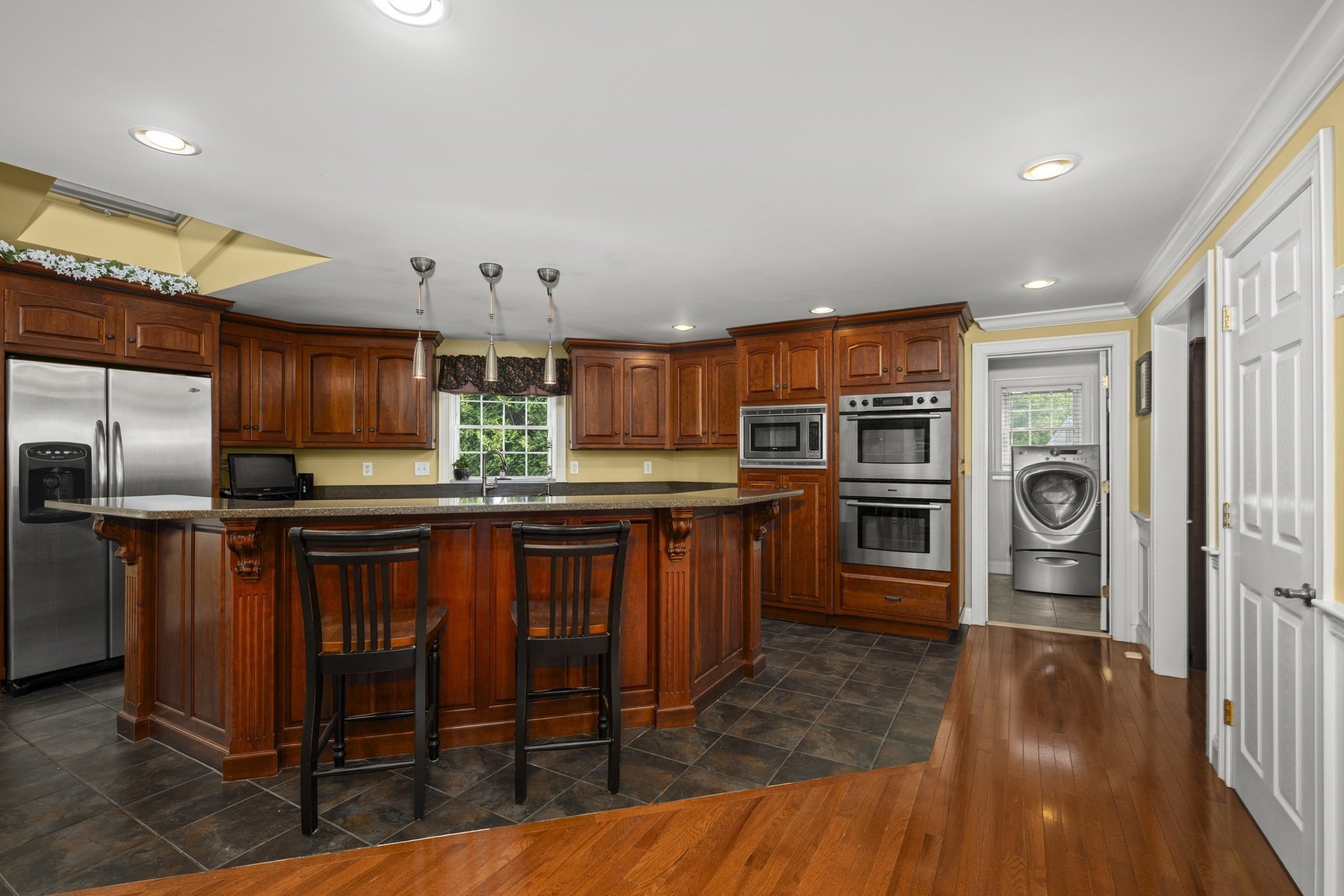 main property photo 8