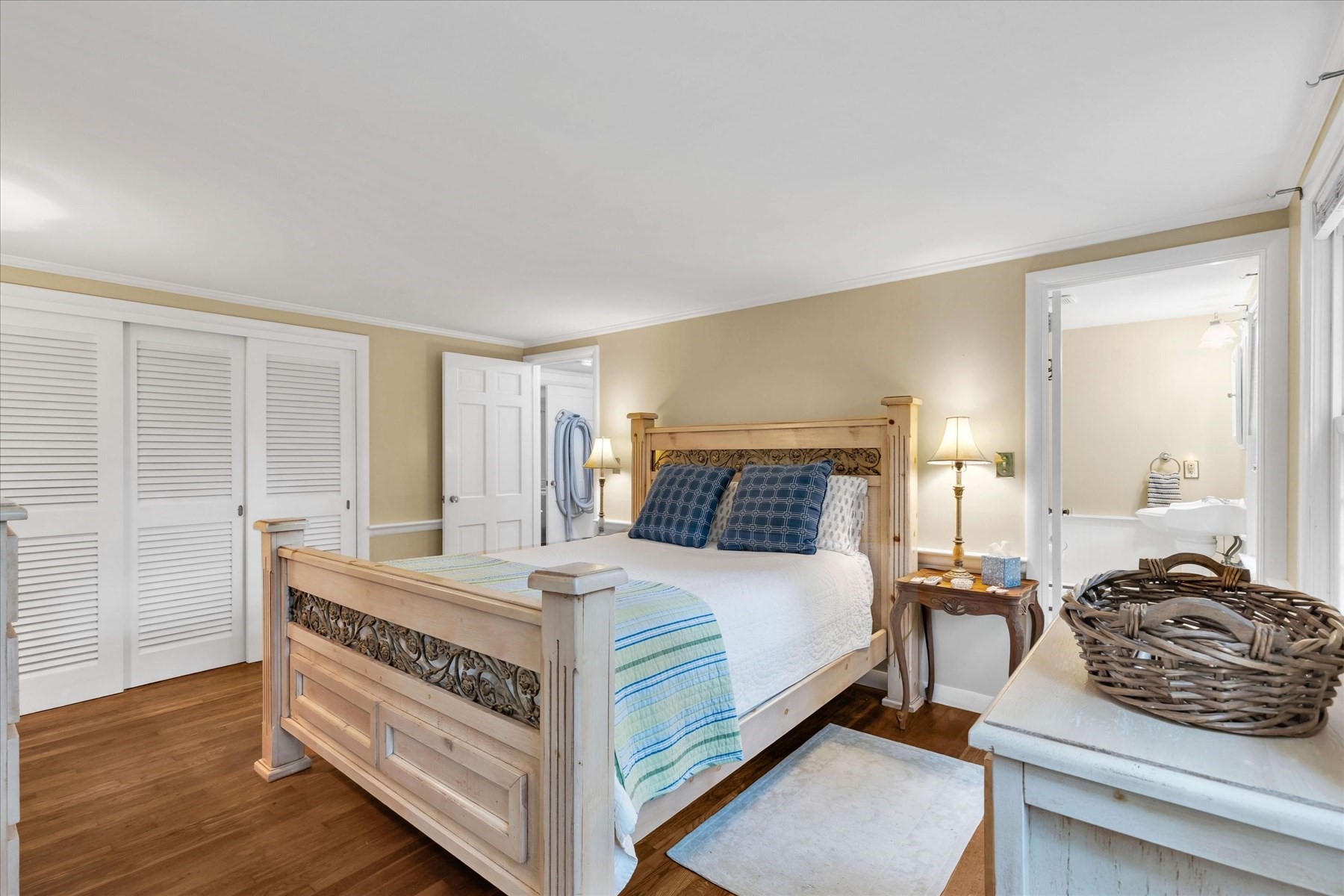 main property photo 16