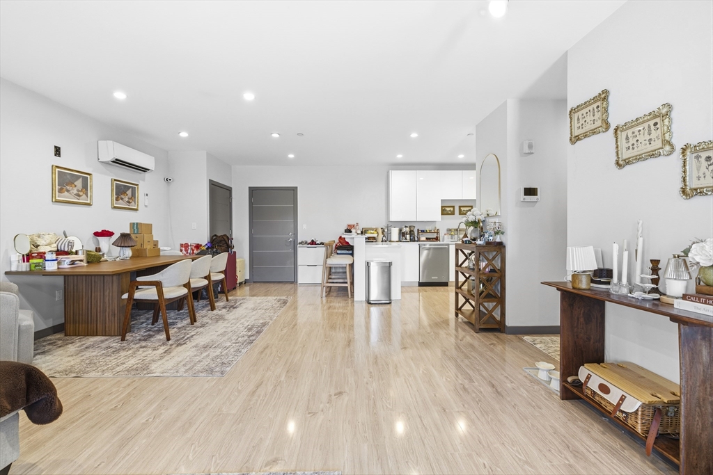 property viewer photo 6