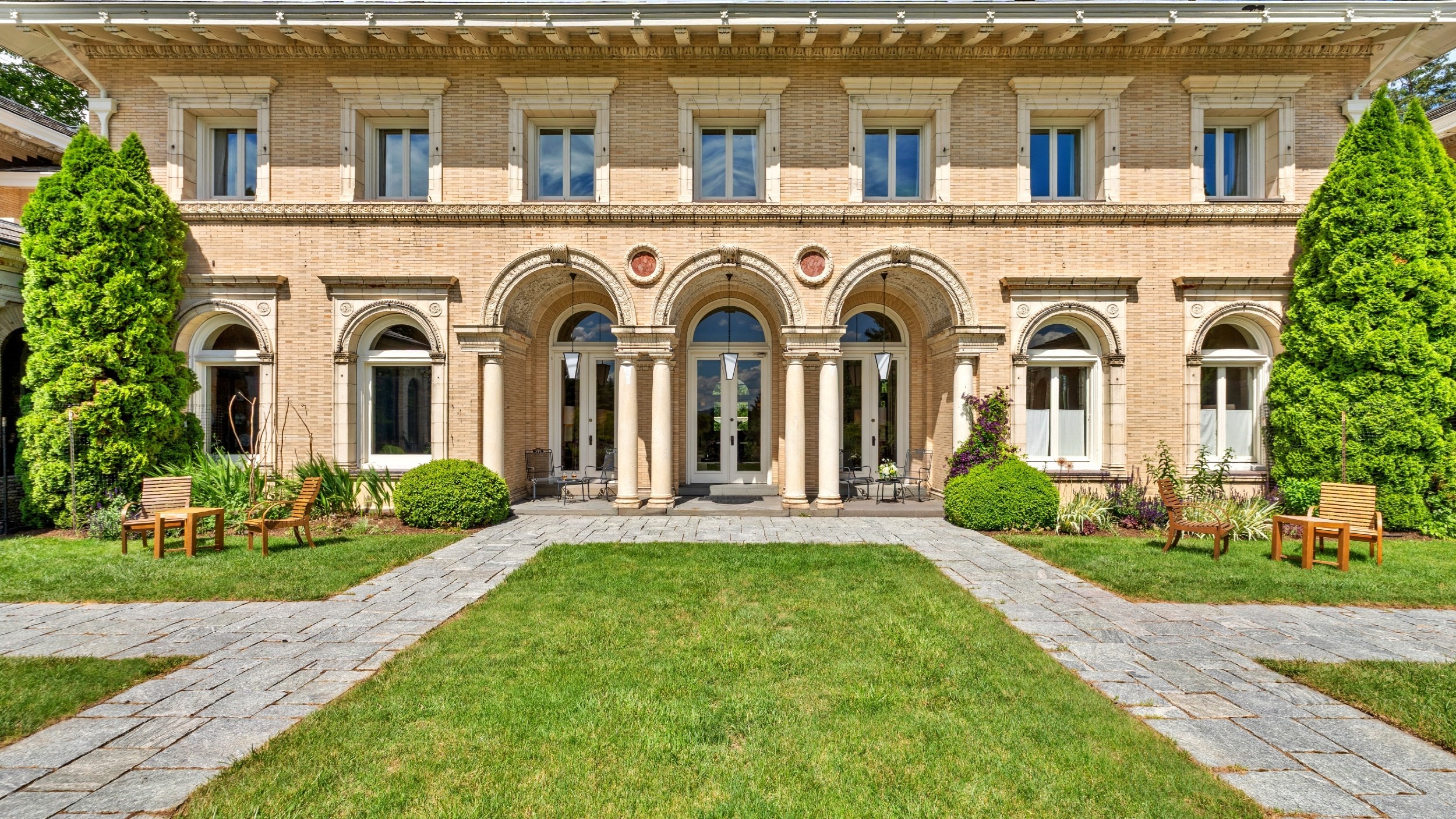 main property photo 33