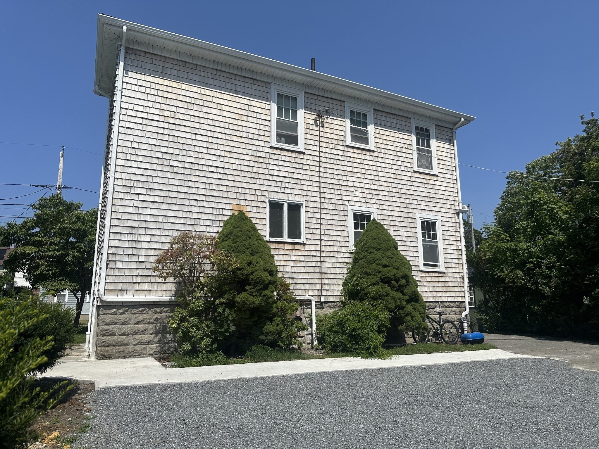 property viewer photo 2