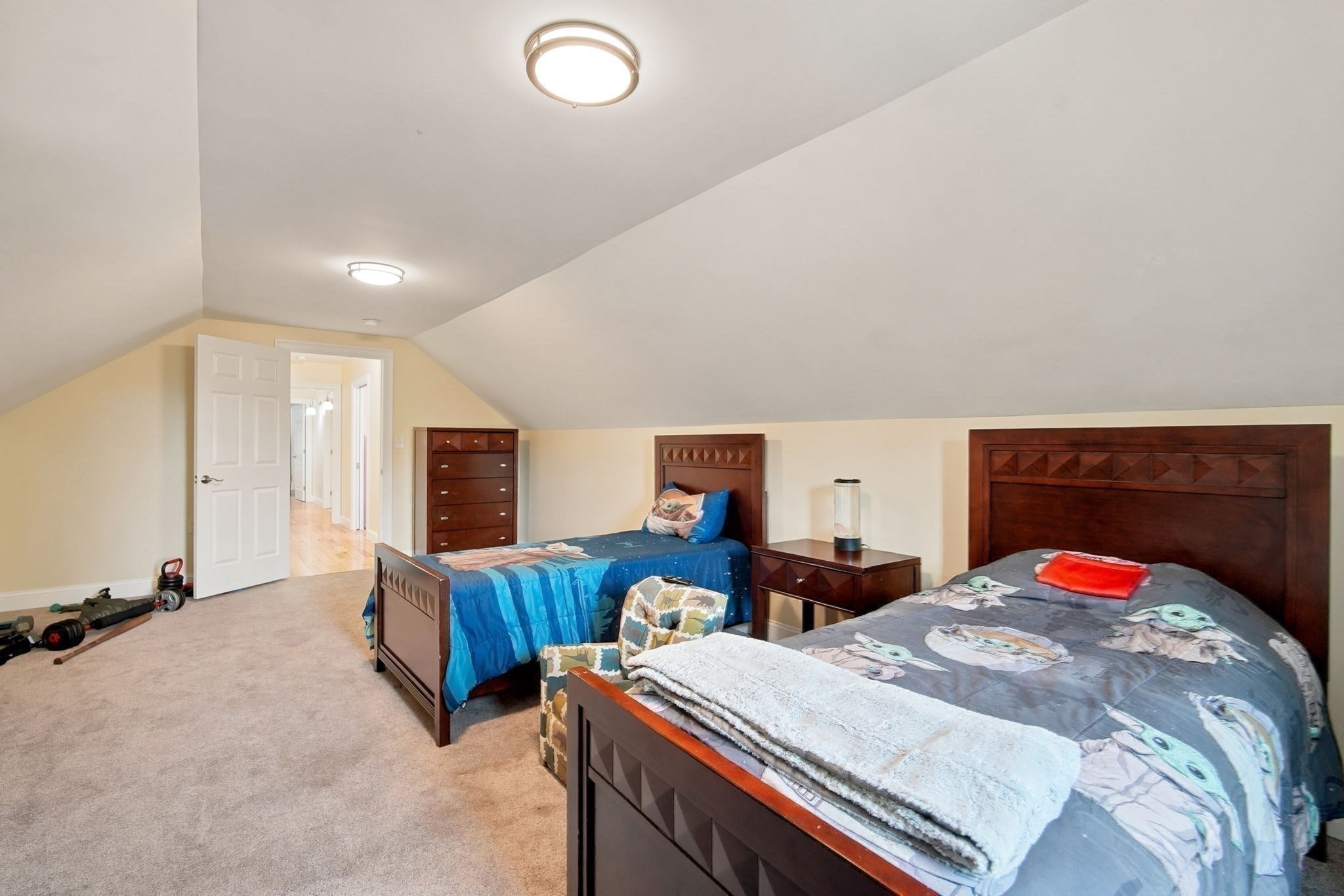 main property photo 23
