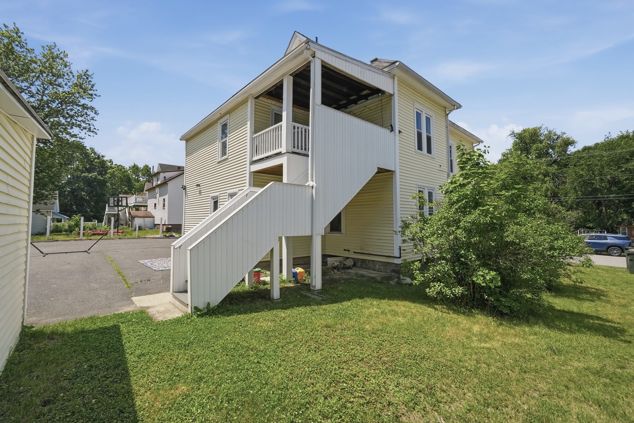 main property photo 27