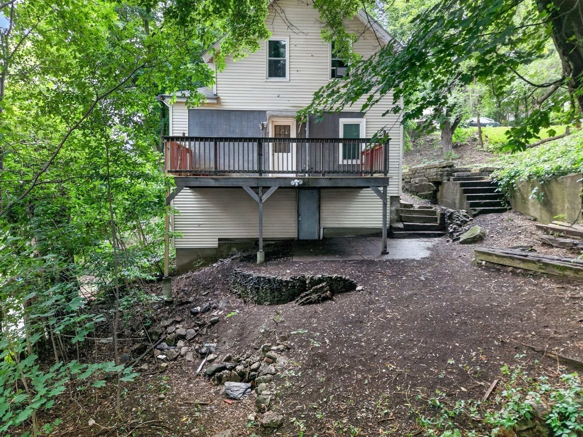 main property photo 14