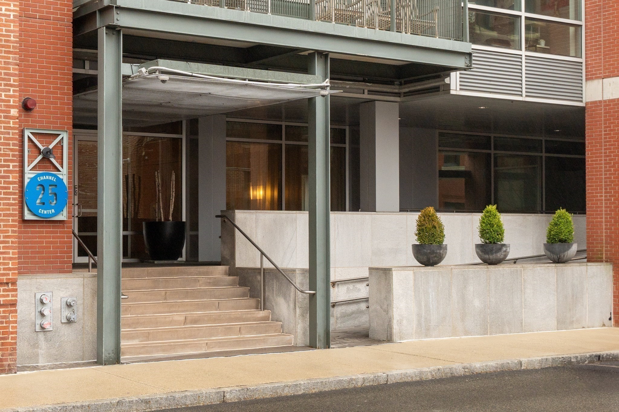 main property photo 16
