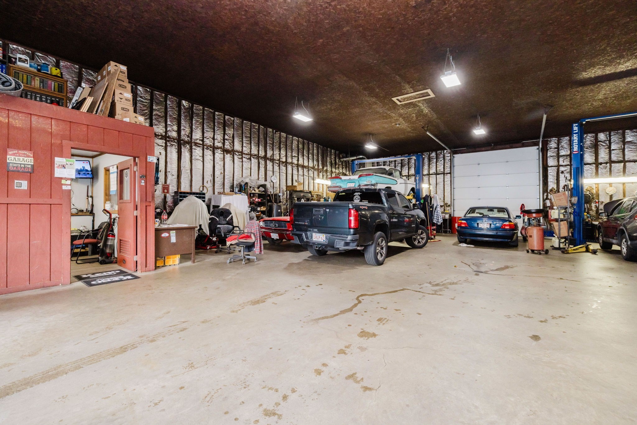 main property photo 16