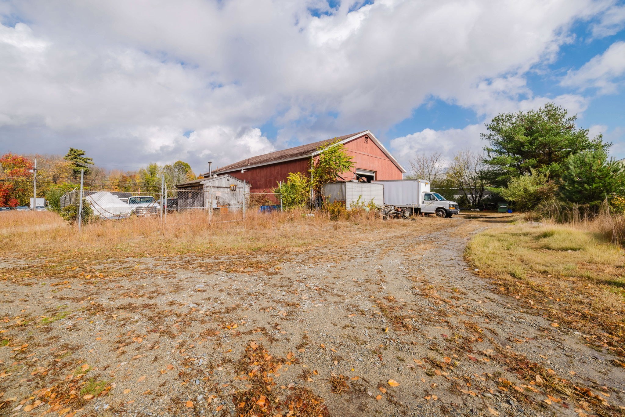 main property photo 28