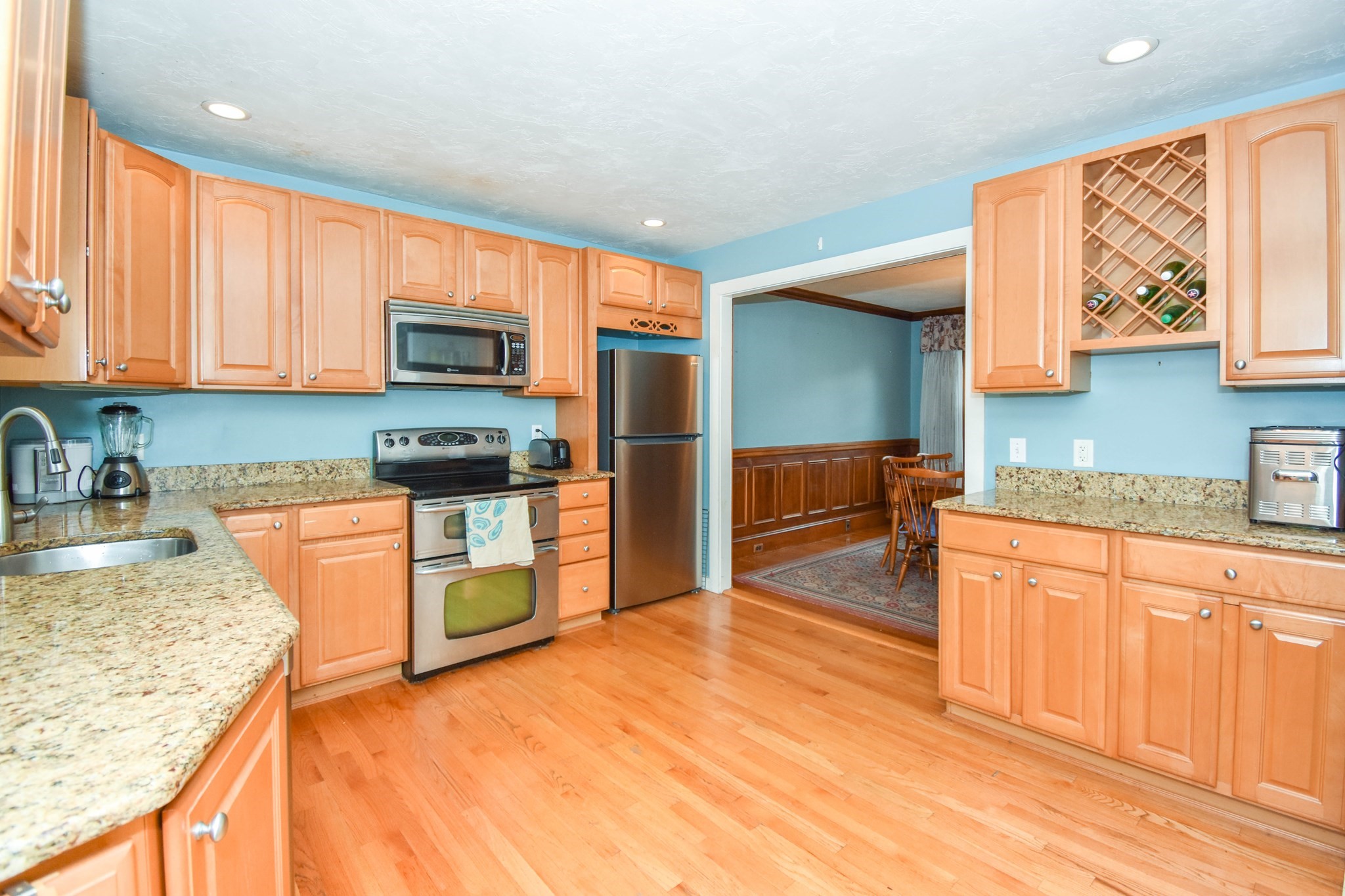 main property photo 9