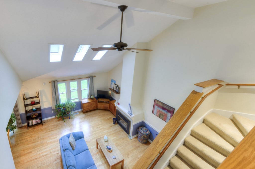 property viewer photo 25