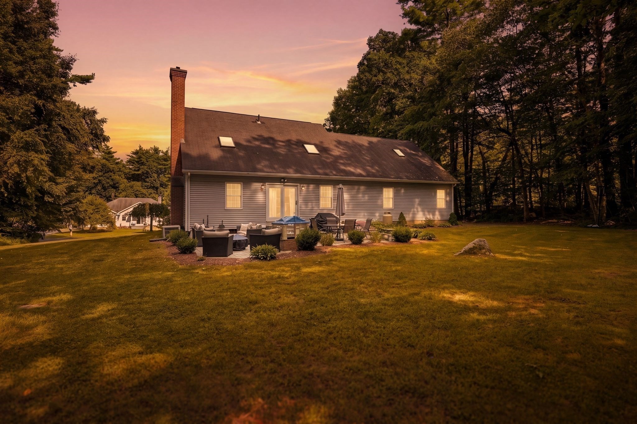 main property photo 15