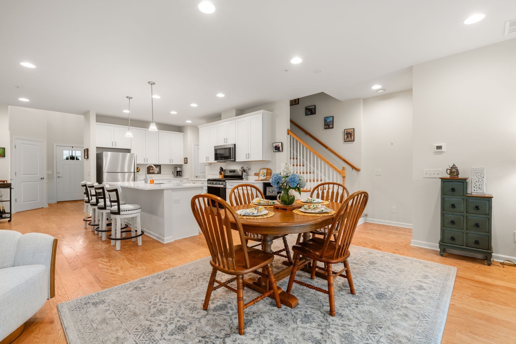 main property photo 7