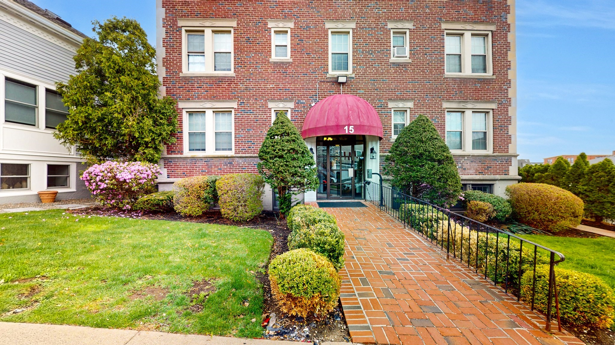 main property photo 14