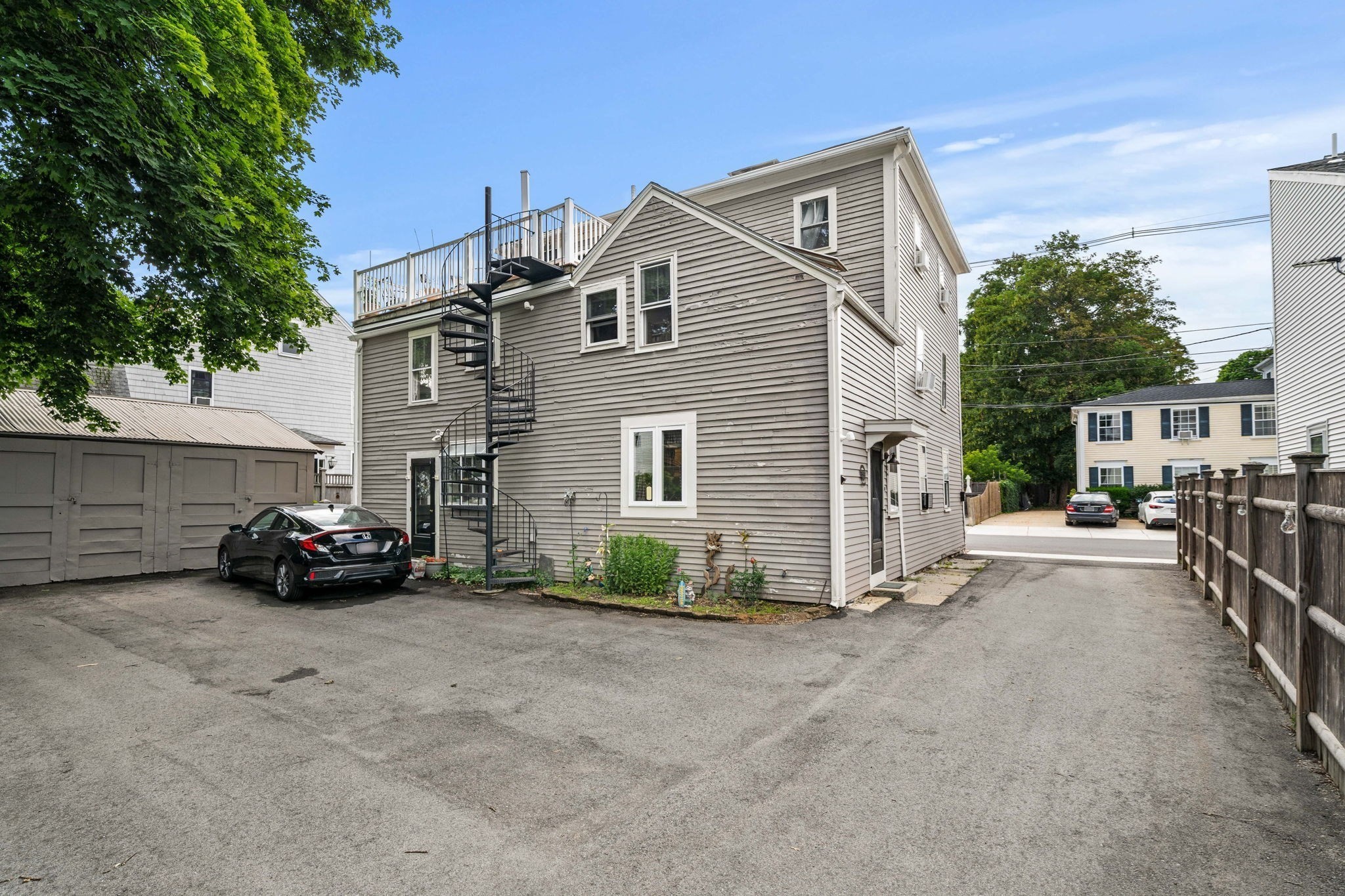 main property photo 35