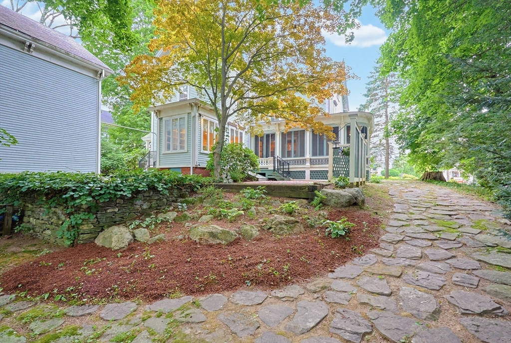 main property photo 38