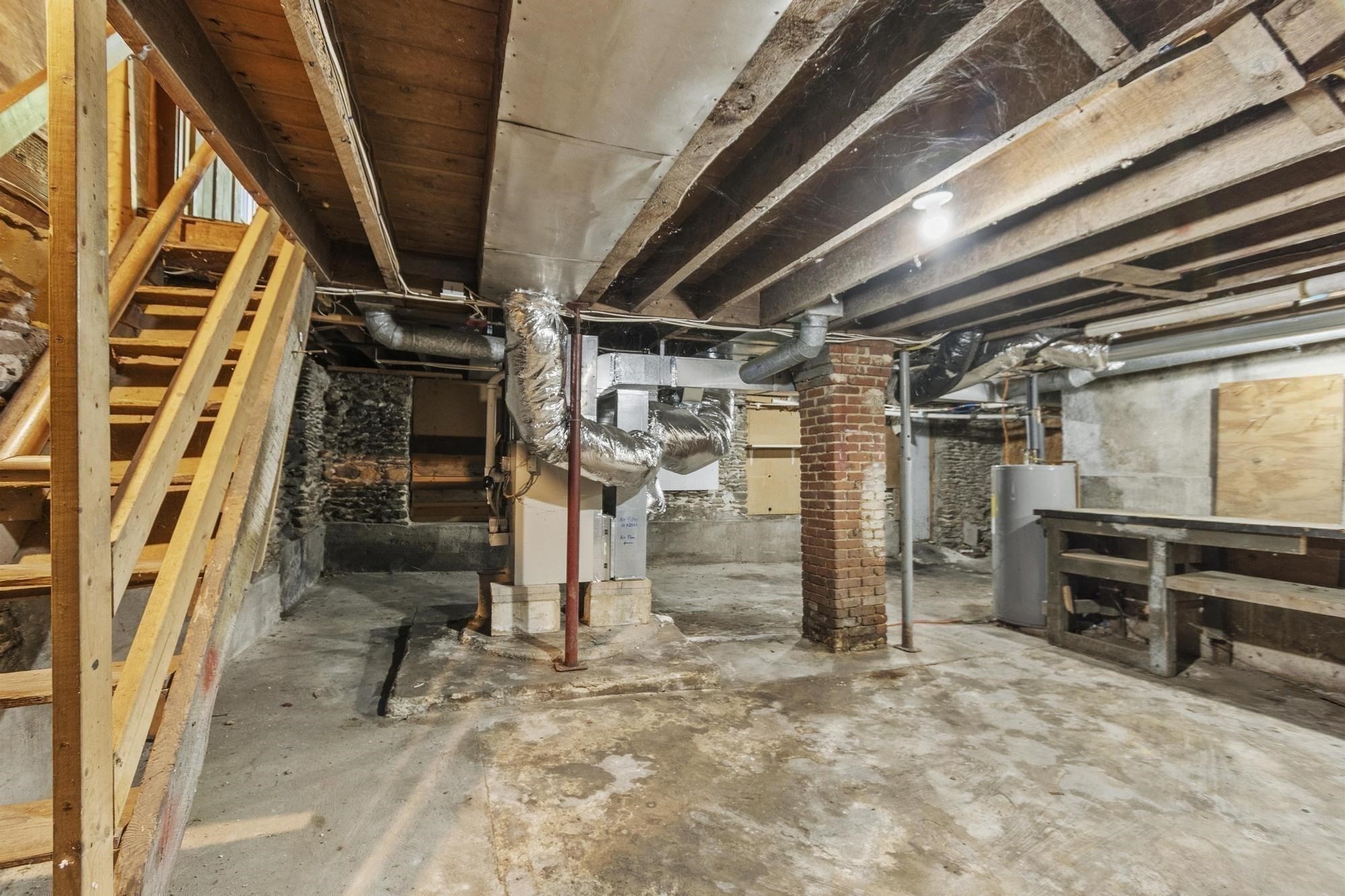 main property photo 39