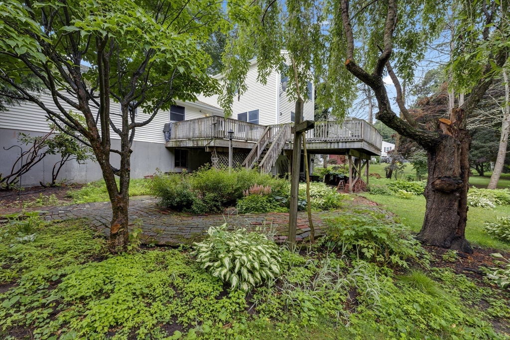 main property photo 28