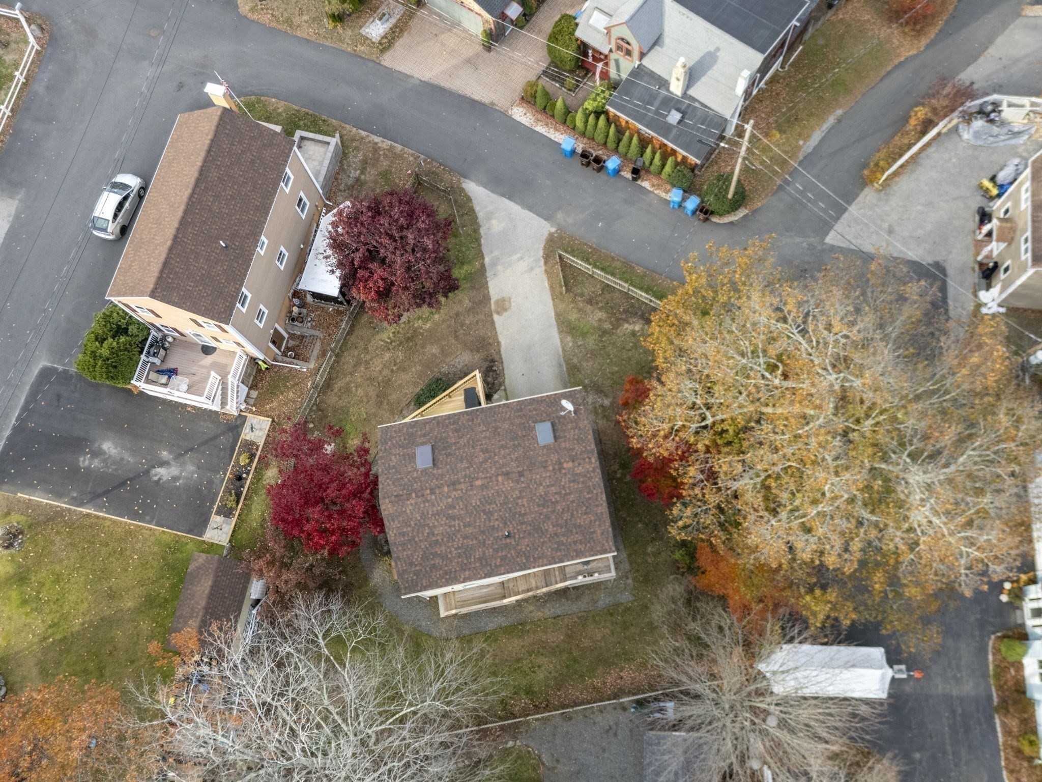 main property photo 34