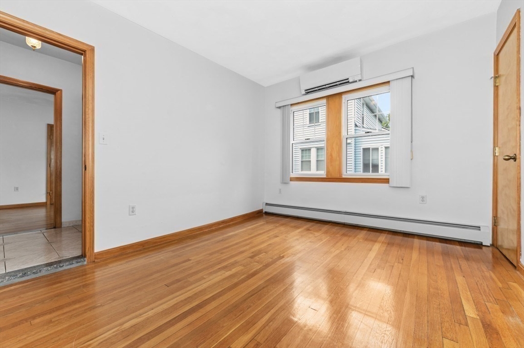property viewer photo 12