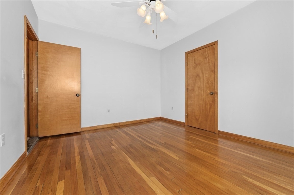 property viewer photo 13