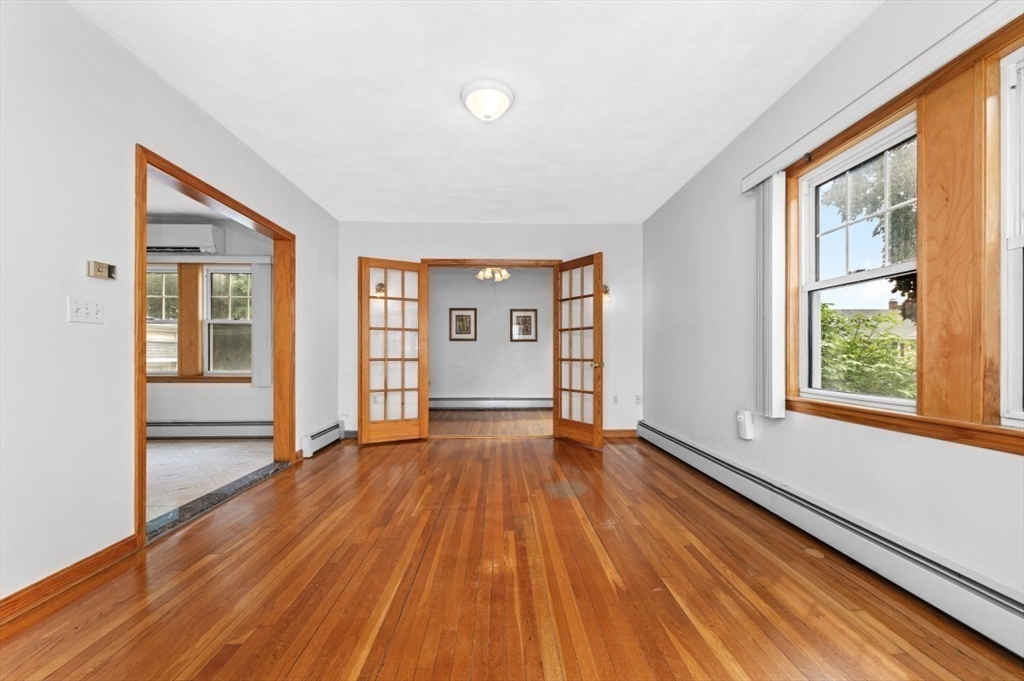 property viewer photo 5