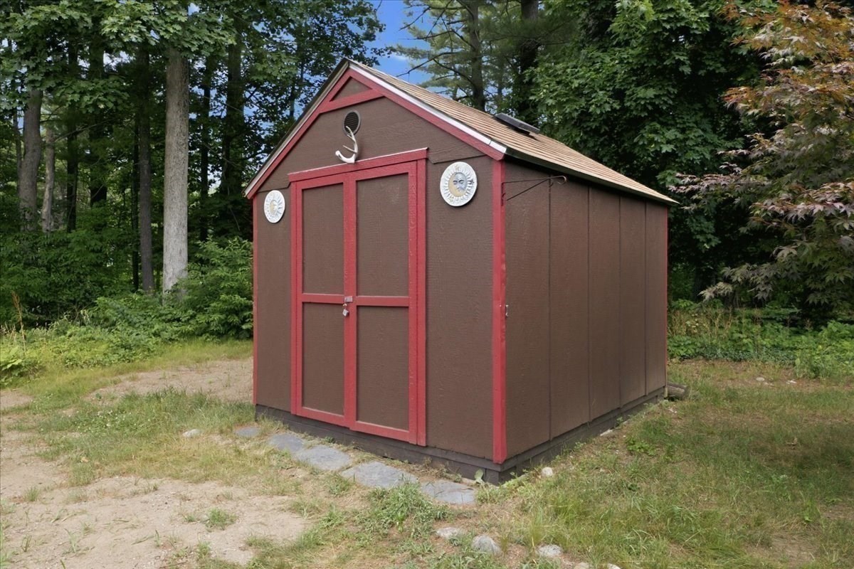 main property photo 25
