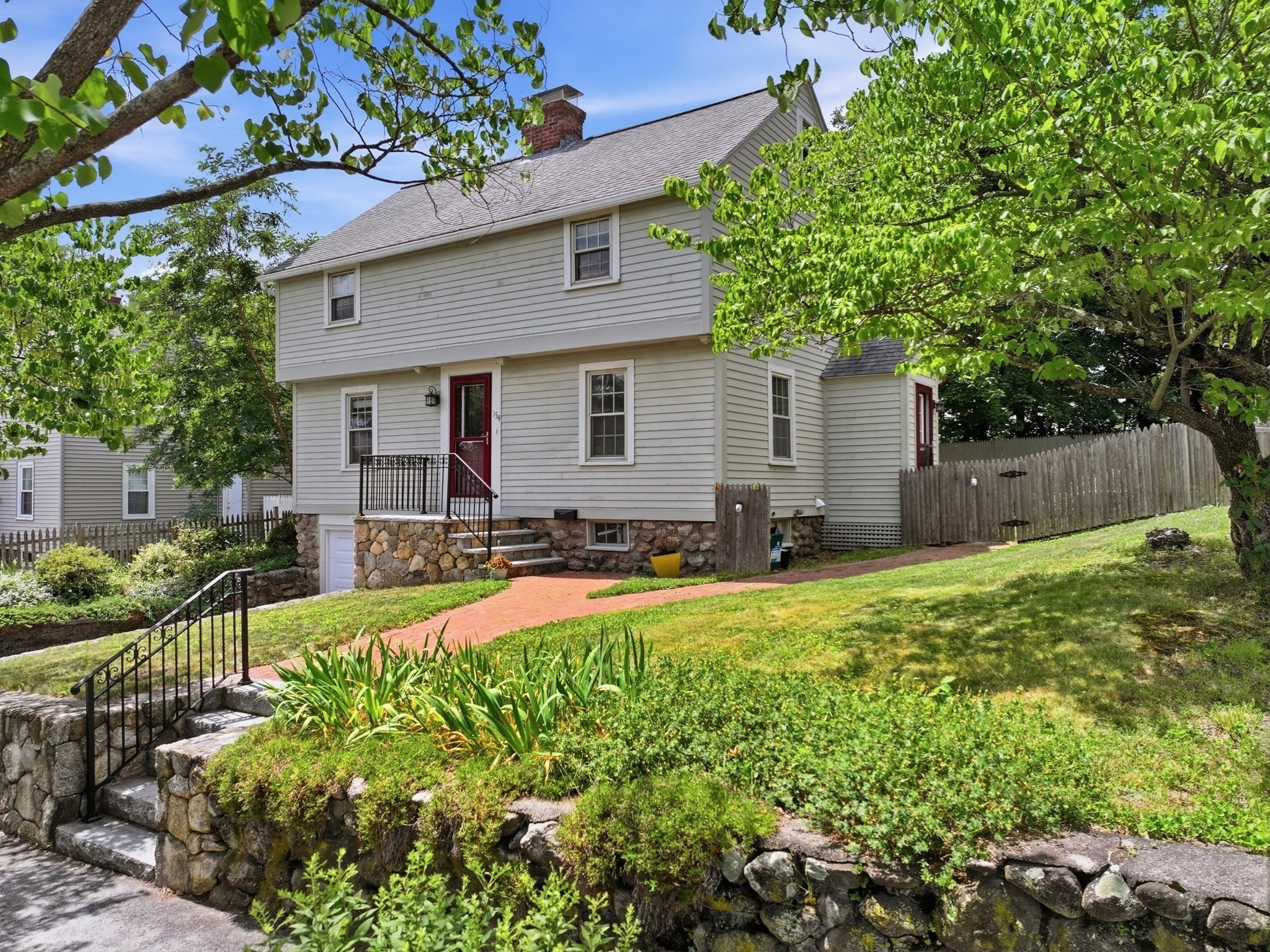 main property photo 30