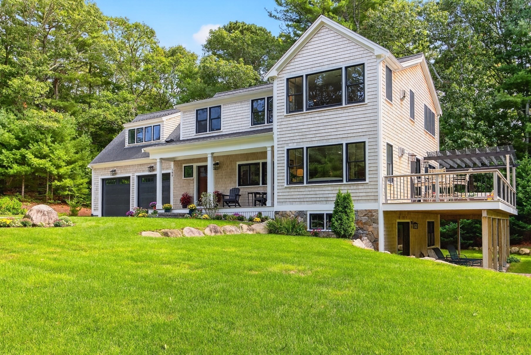 main property photo 24