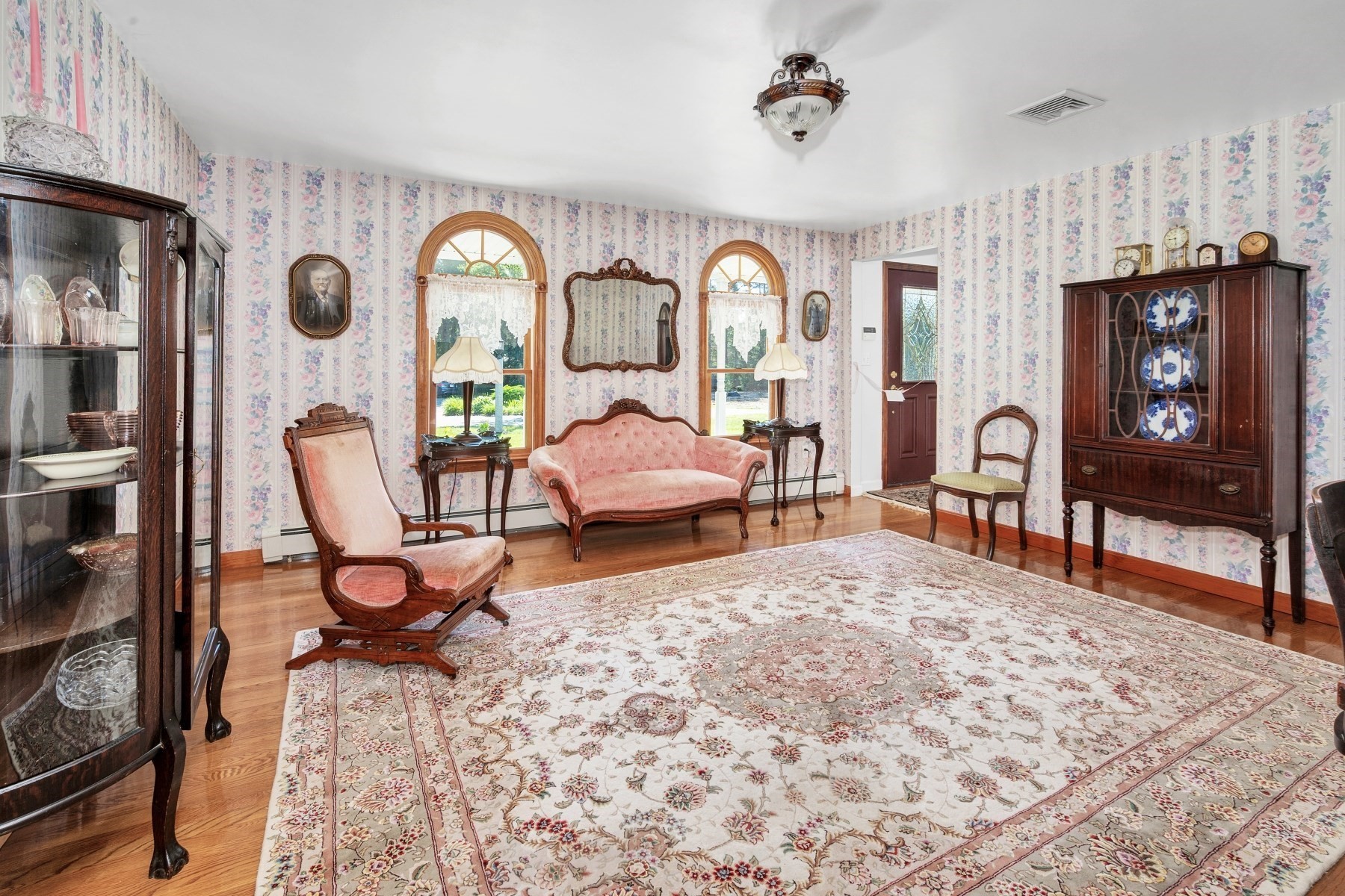 main property photo 4
