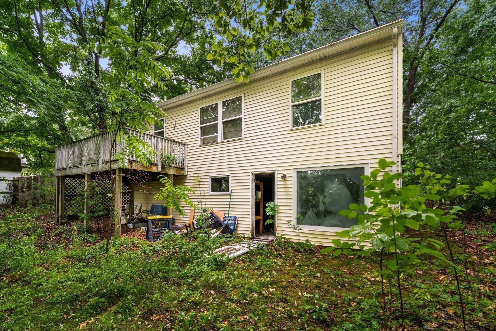 main property photo 12