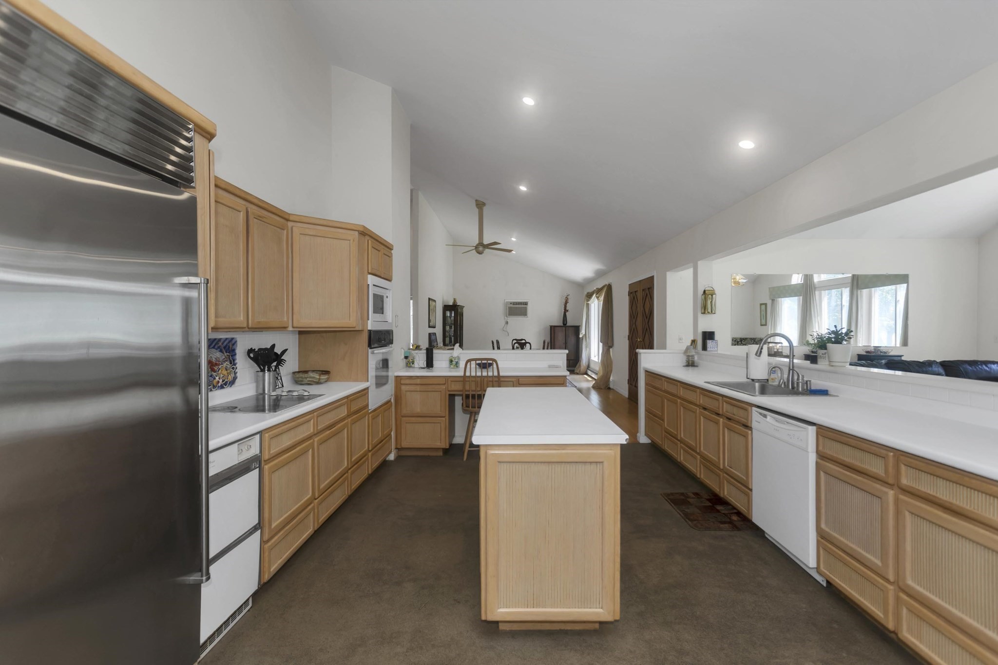 main property photo 7
