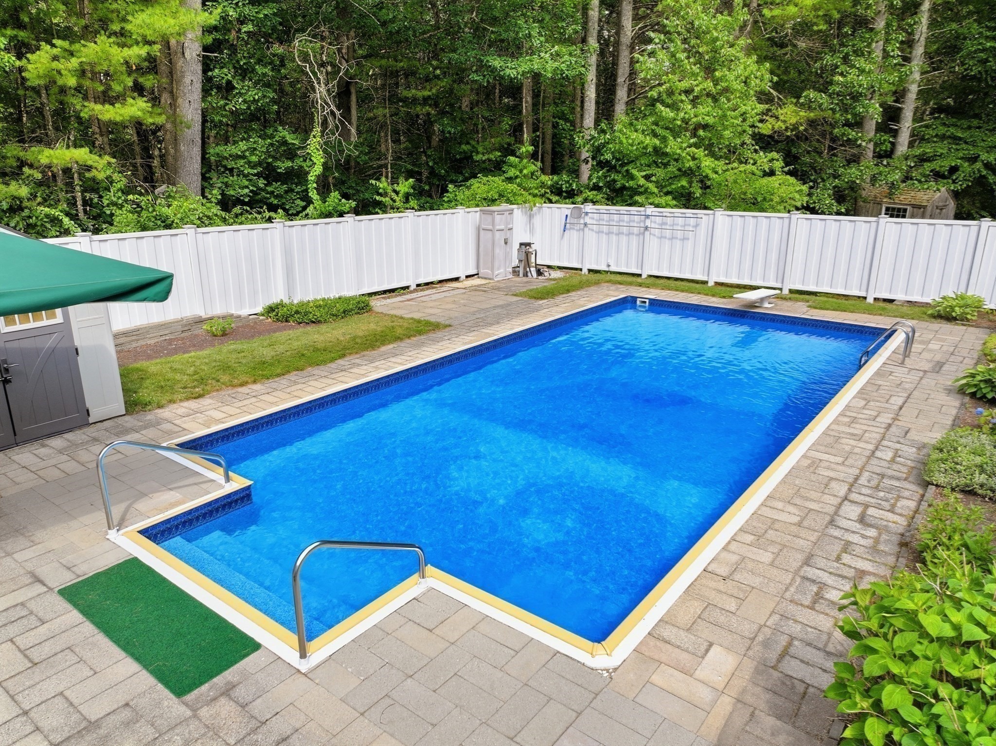 main property photo 26