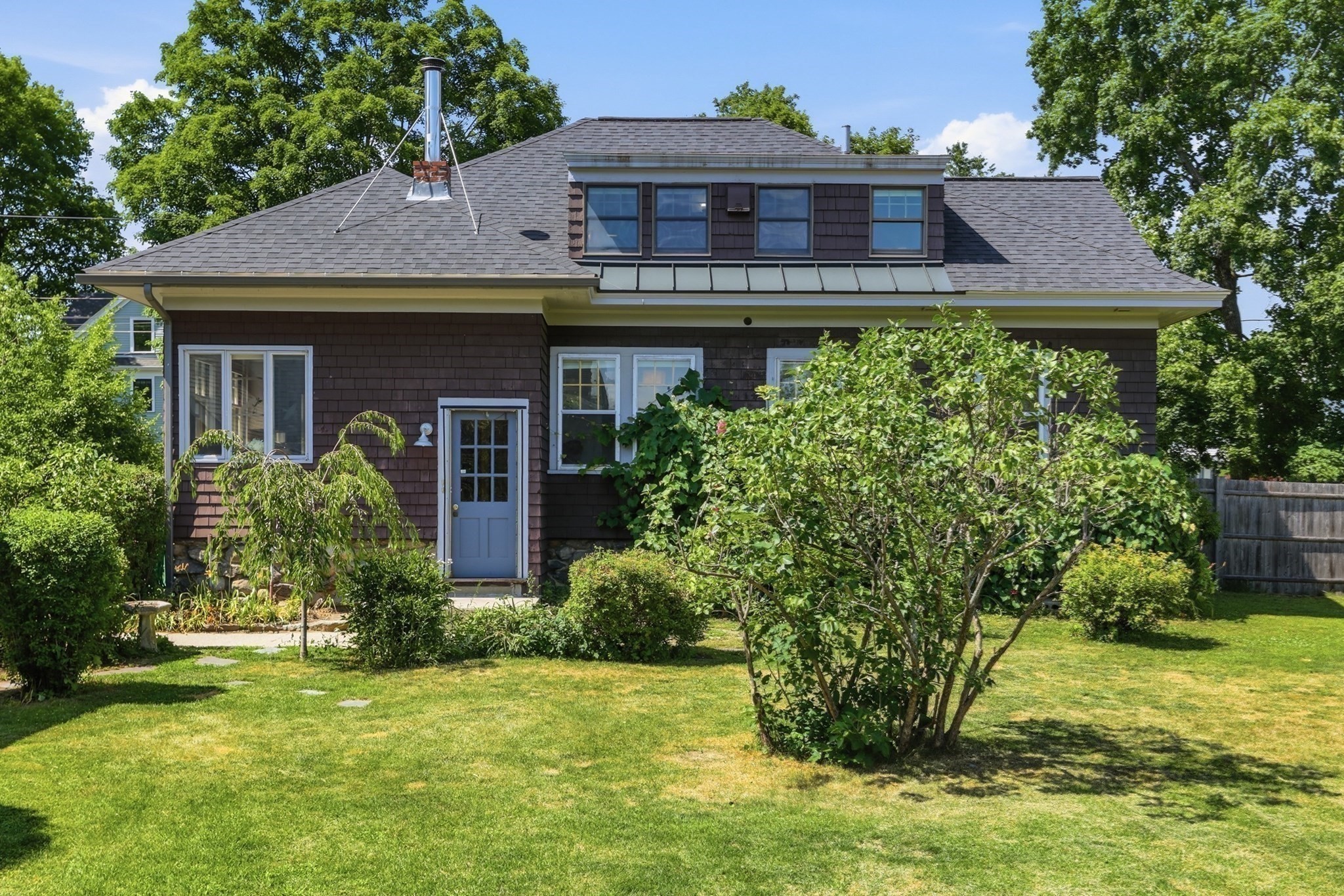 main property photo 19