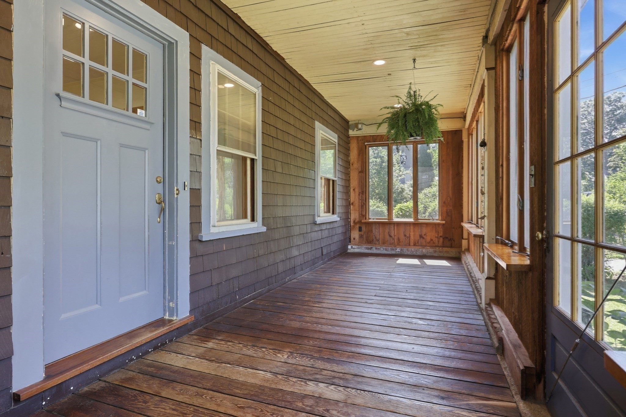main property photo 32
